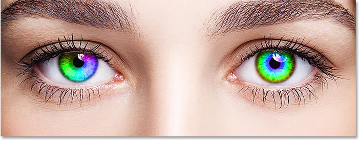آموزش رنگین کمانی کردن چشم در photoshop - افکت پس از تغییر سبک چشم راست به "Radial"