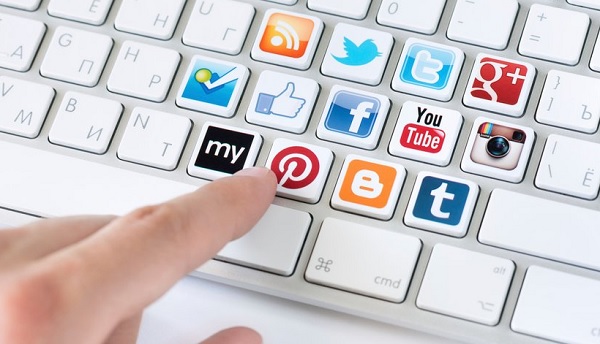 نقش شبکه های اجتماعی در بازاریابی دیجیتال