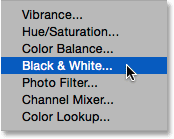 انتخاب گزینه Black & White ( افزودن یک لایه تنظیم سیاه و سفید در فتوشاپ )
